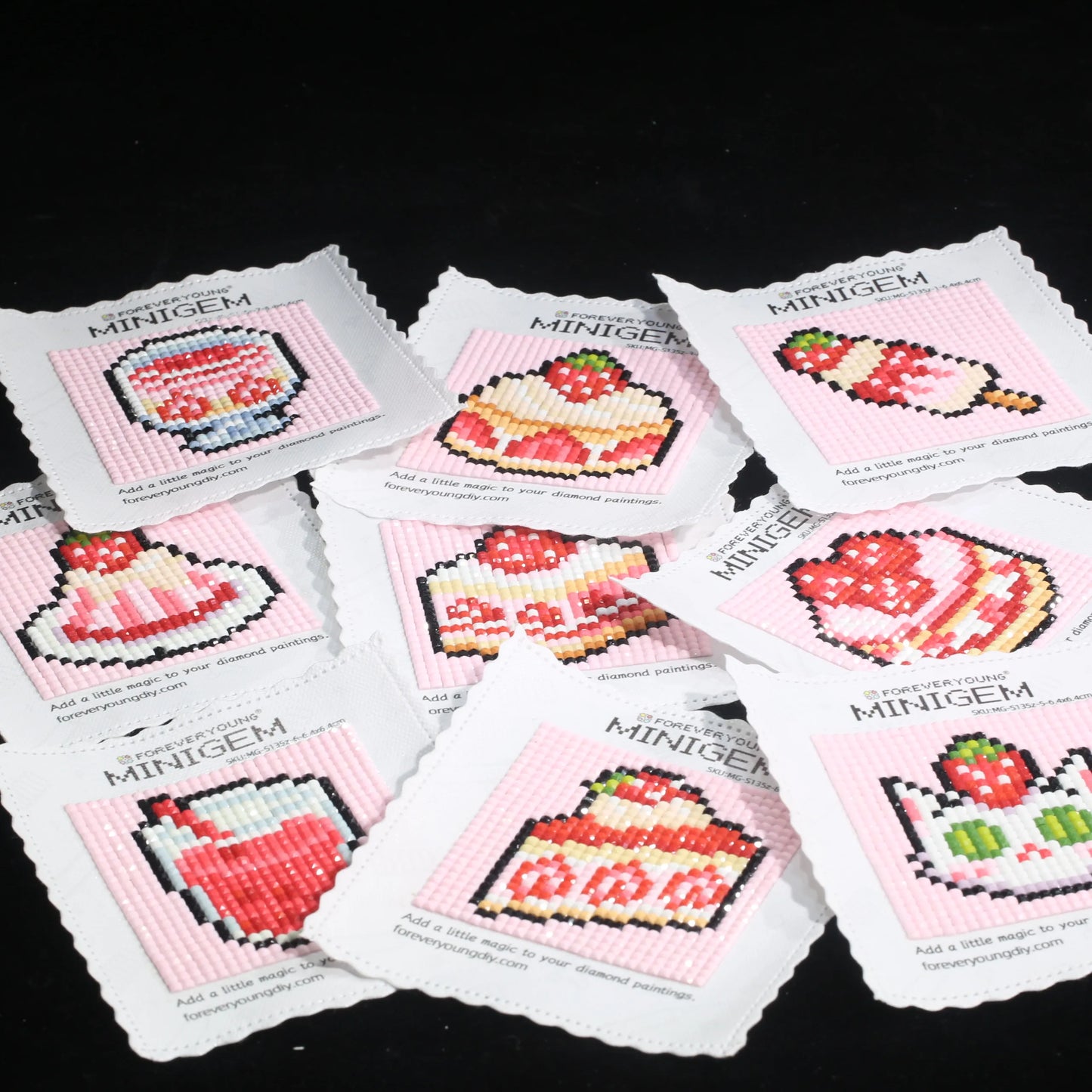 Sparkle Minis Strawberry Sweets 6.4 cm × 6.4 cm 5D DIY Resin Square Diamond Painting Kit - 6-Piece Mini Sweet Treat Mosaic Set